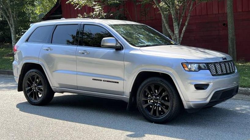 JEEP GRAND CHEROKEE 2018 1C4RJEAG0JC404039 image